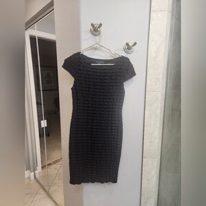 Banana Republic size XS beautiful ruffle dress